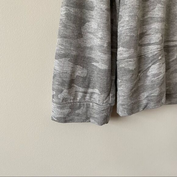 Revolve-Monrow Camo Raglan Sweatshirt (Small) - Picture 8 of 10